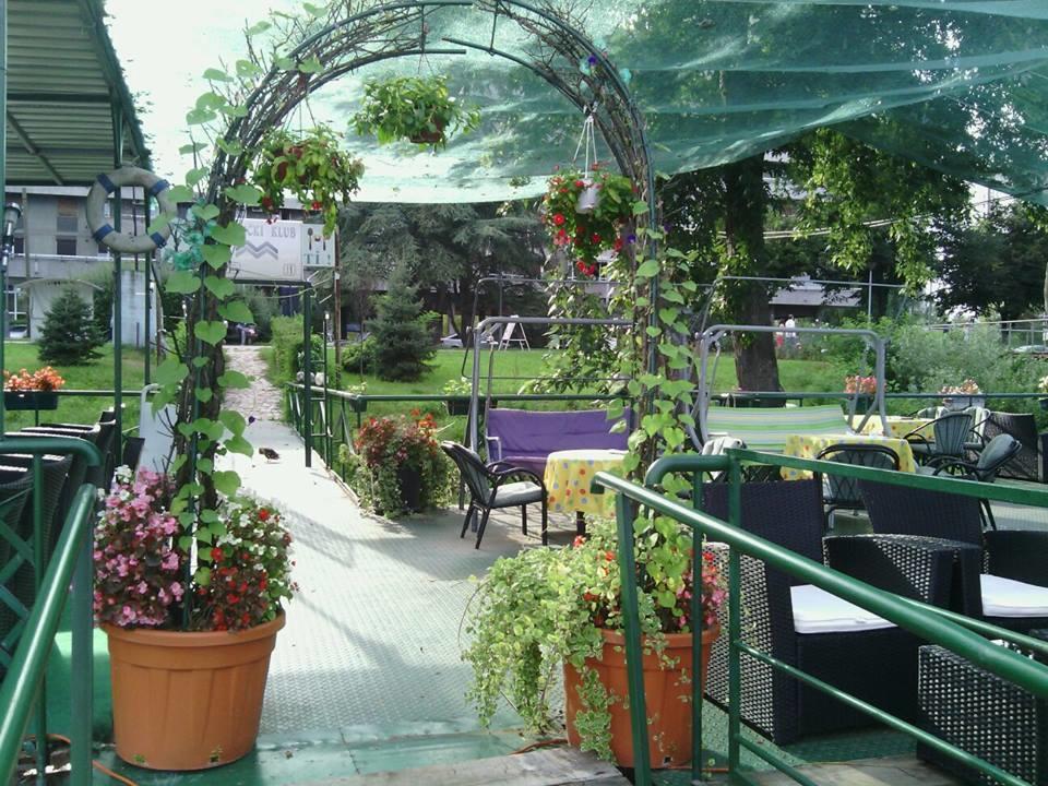 Hotel Splav Guest Hause Gusar Belgrado Esterno foto
