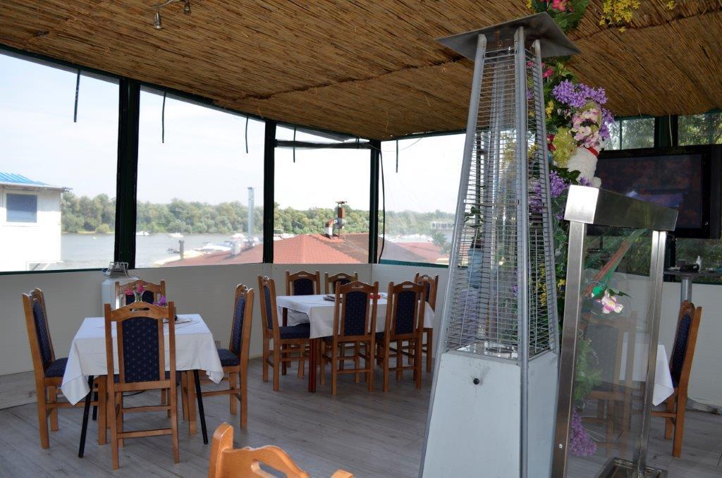 Hotel Splav Guest Hause Gusar Belgrado Esterno foto