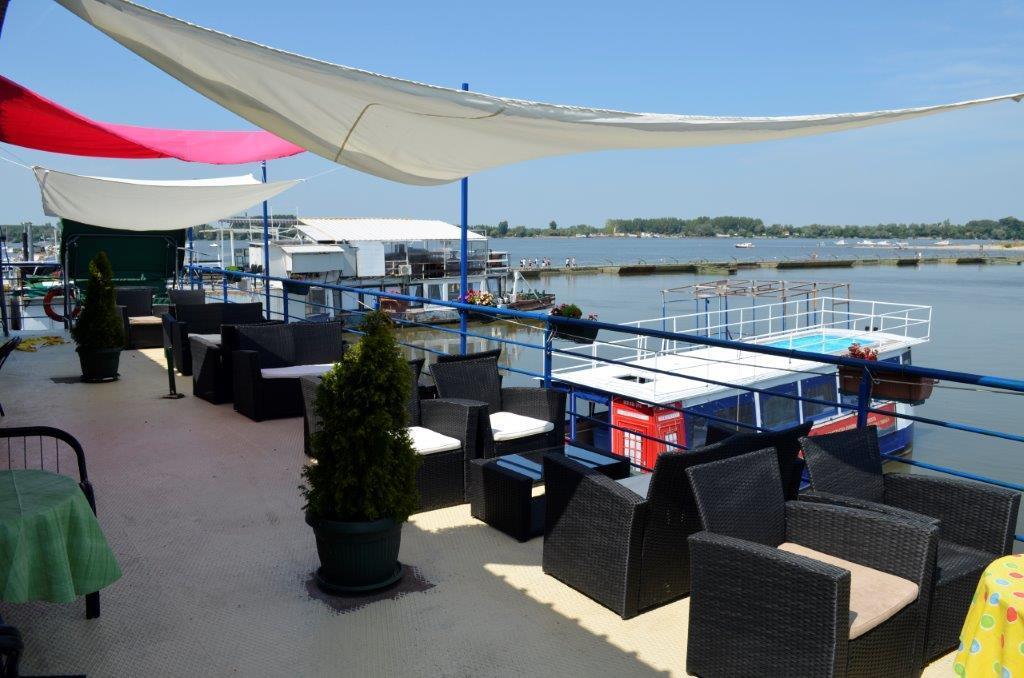 Hotel Splav Guest Hause Gusar Belgrado Esterno foto