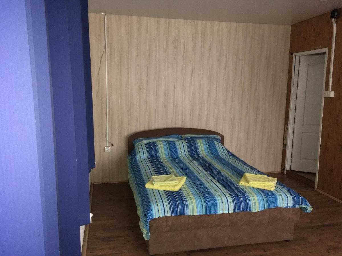 Hotel Splav Guest Hause Gusar Belgrado Esterno foto